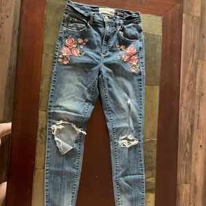 flower embroidered ripped jeans